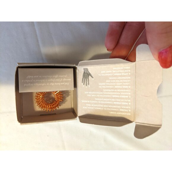 New w Box Saje Copper Relax O Ring Massage Reflexology Fidget Jewelry - Picture 4 of 6